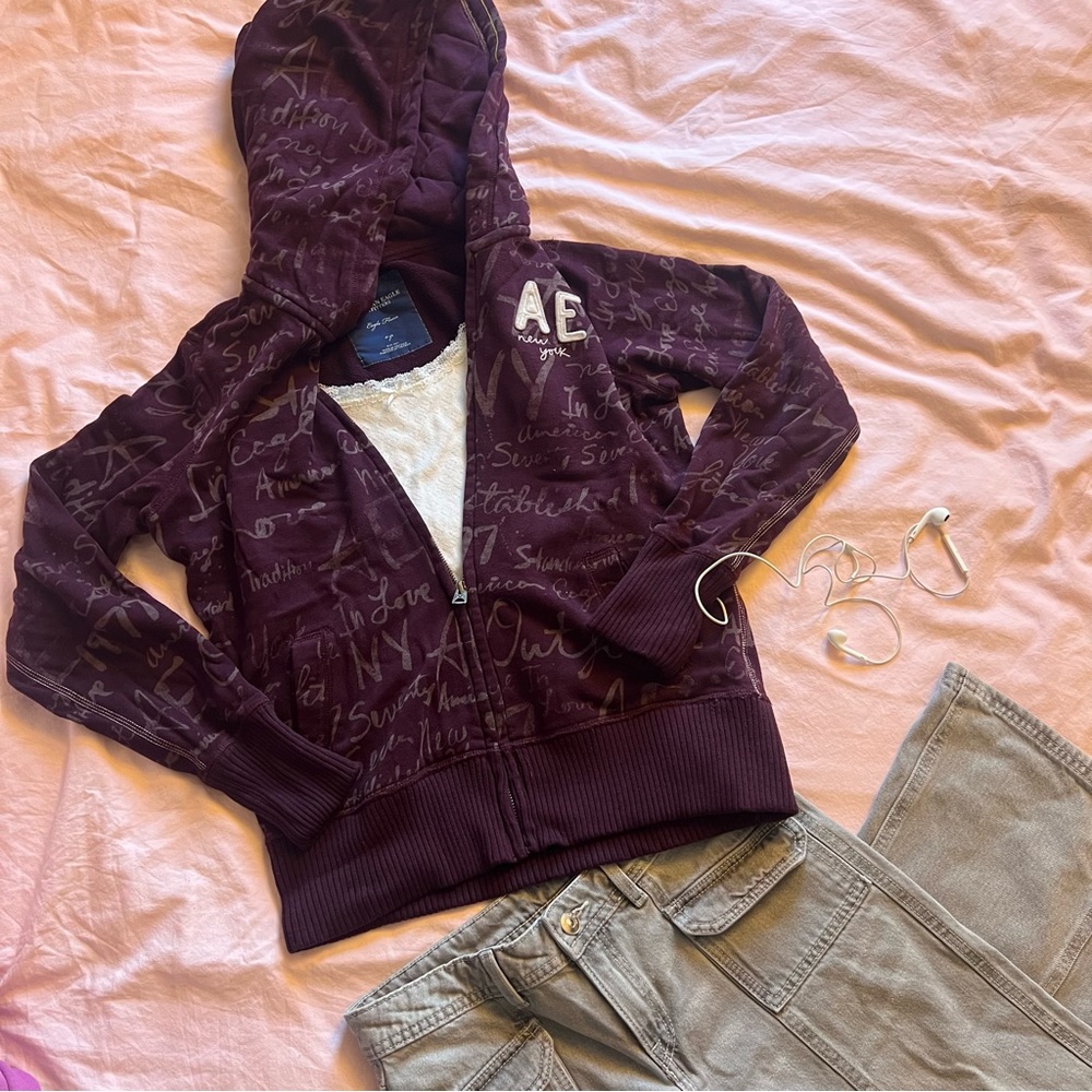 American Eagle Graphic Hoodie